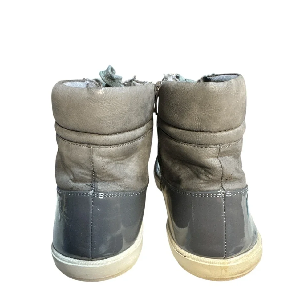 Aldo step out